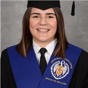 Profesor de biología imparte clases a niños de todas las edades